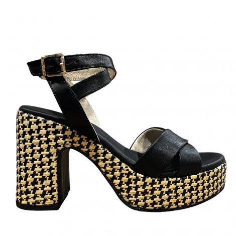 97PE01-NEROGIARDINI-E616072D NEROGIARDINI Sandales et Nu-pieds