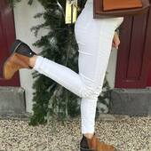 Optez pour ces boots camel à porter sans modération et ce charmant petit sac ✨🤎
À retrouver dans votre boutique au cœur de la ville d'Yssingeaux ou sur notre site internet : https://chaussures-breysse-moulin.com/
#yssingeaux #saintmauricedelignon #monistrolsurloire #lechambonsurlignon #lepuyenvelay #hauteloire #shopping #boots #camel #mode #tendance #shoesaddict #onsefaitplaisir