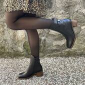 Laissez-vous séduire par cette belle paire de bottines noires ! 😍

À retrouver dans notre boutique Chaussures Breysse Moulin à YSSINGEAUX 

💻 Ou sur notre site internet : https://chaussures-breysse-moulin.com/